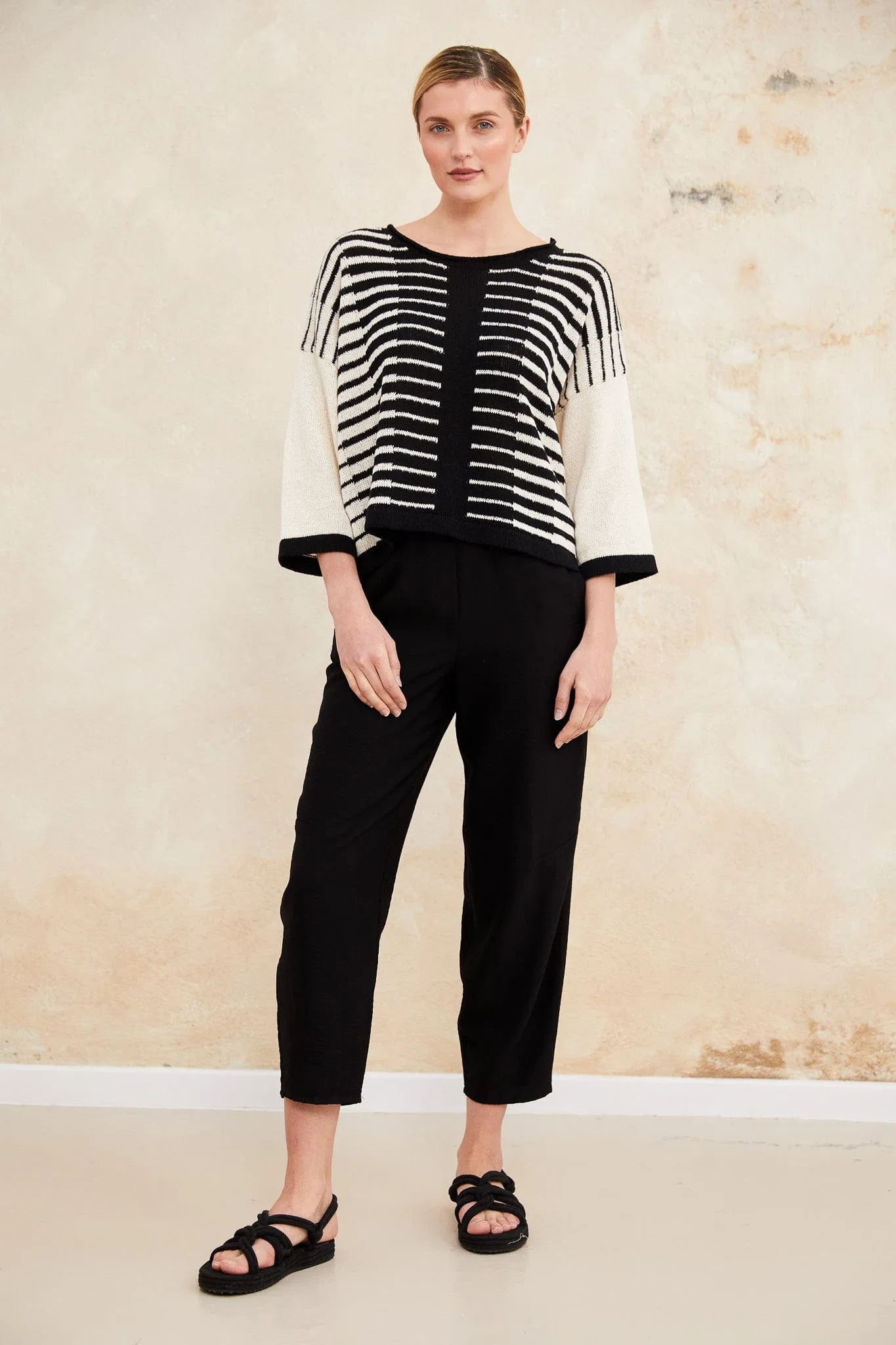 ART Short Contrast Knit