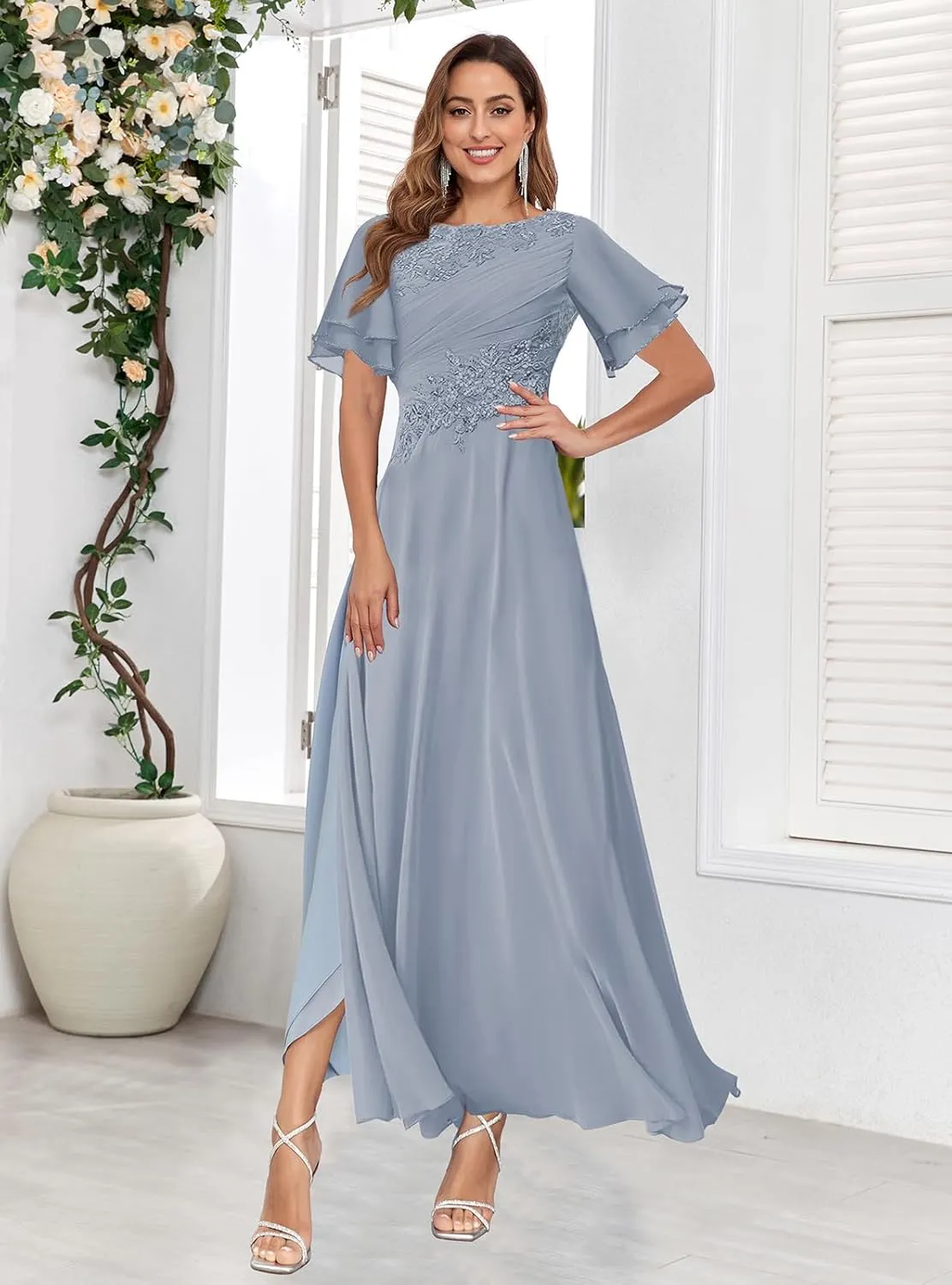 Chiffon Mother of The Bride Dresses for Wedding Lace Appliques Corset Fall Formal Dress with Sleeves