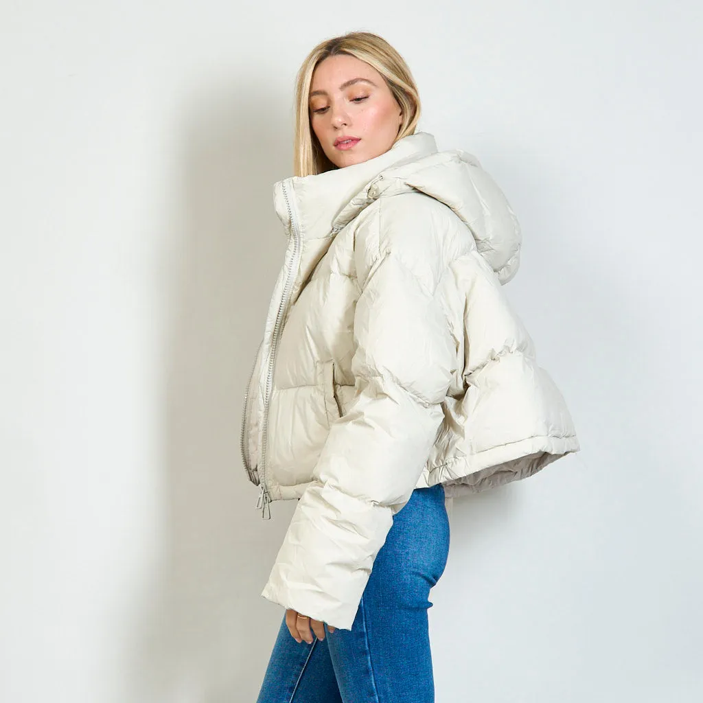 Duck down filling short puffer jacket with detachable hood wholesale